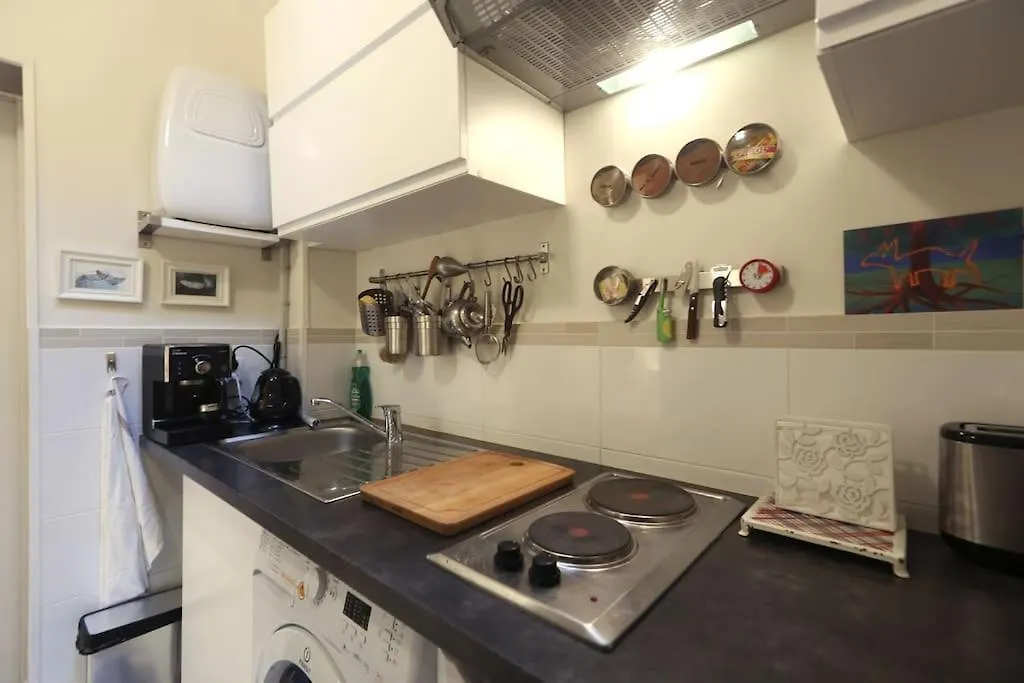T1 Calme Cosy Proche Montmartre Apartment Paris France