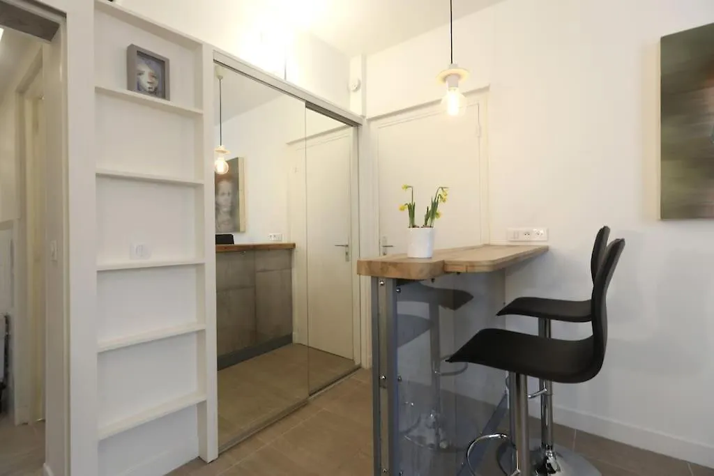 T1 Calme Cosy Proche Montmartre Apartment Paris France